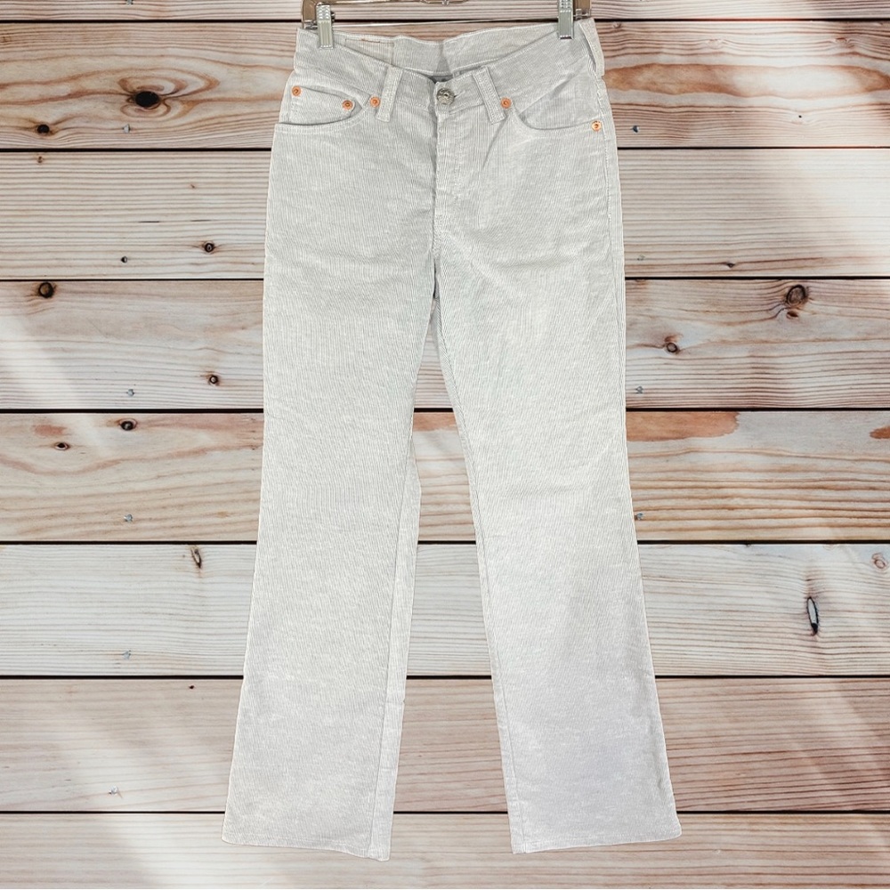 Womens Levi’s 517 Bootcut size 9M Corduroy White Grey Cute Stretch